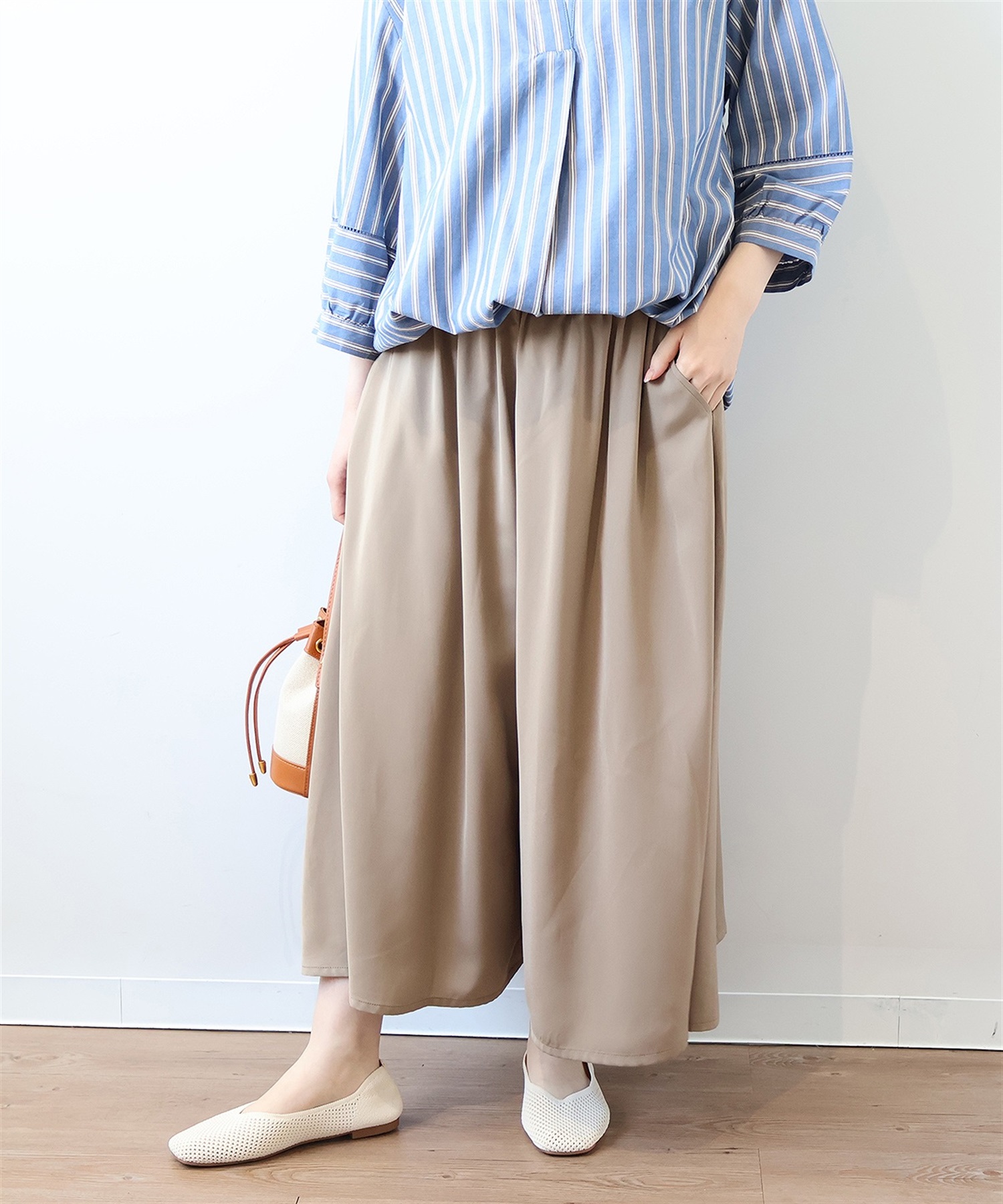 【LL～6L】【WEB&一部店舗】 ソフトサテン ギャザー スカーチョ(81チャ-ＬＬ-0342854-81-033)