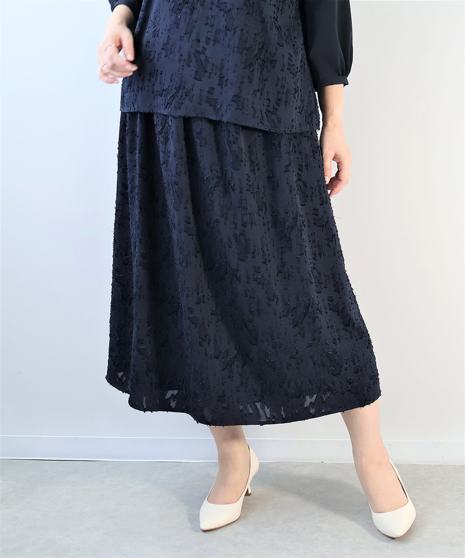 【Ｌ～５L】カットジャガード ナロースカート(70コン-Ｌ-0362718-70-032)