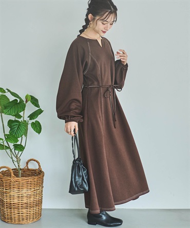 【再生産】配色ステッチキーネックワンピース(80ブラウン-Ｓ-0588067-80-030)